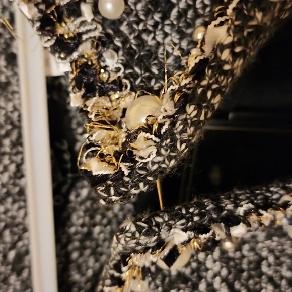 Top - Picture 4 of 7